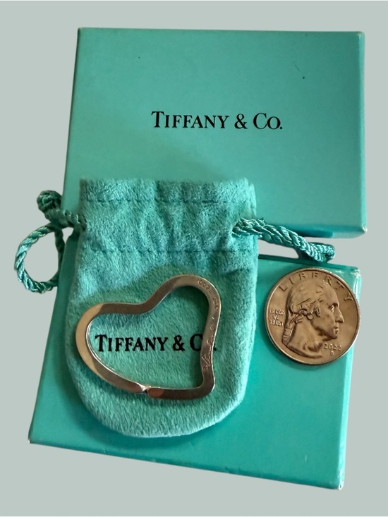 TIFFANY&CO. Silver 925 Elsa Peretti Open Heart Key Ring Authentic - Picture 12 of 12